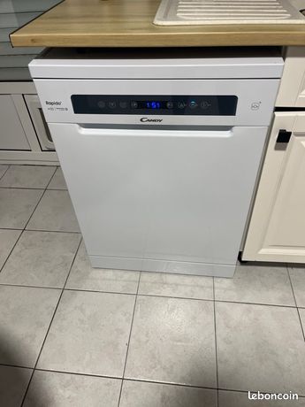 Lave vaisselle candy