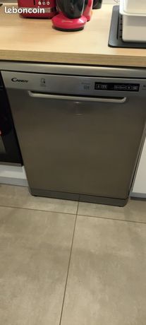 Lave vaisselle Candy