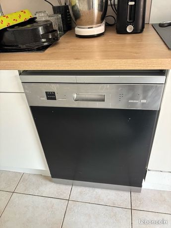 Lave vaisselle DELONGHI