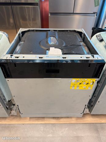 Lave vaisselle encastrable ELECTROLUX EEQ47310L AirDry très silencieux 44 dB - 13 couverts Garantie 2 ans