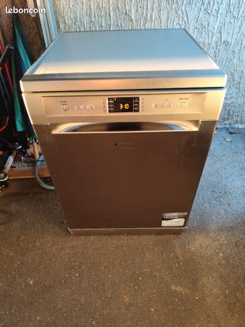 Lave vaisselle Hotpoint Ariston pour pièces ou à réparer code erreur f13