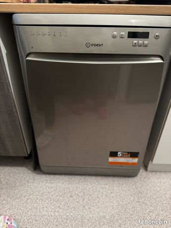 Lave vaisselle indesit