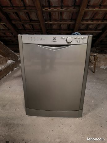 Lave vaisselle Indesit
