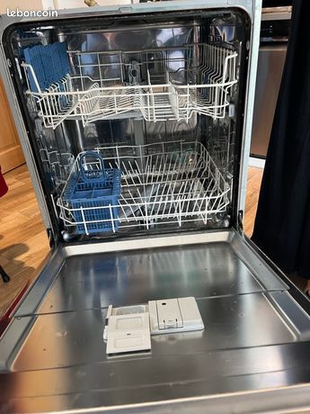 Lave vaisselle Indesit