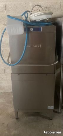Lave vaisselle industriel hobart