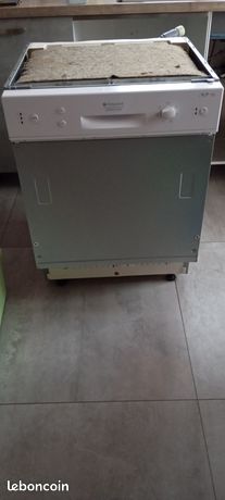 Lave vaisselle intégrable avec bandeau