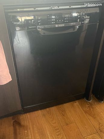 Lave vaisselle noir Bosch E09