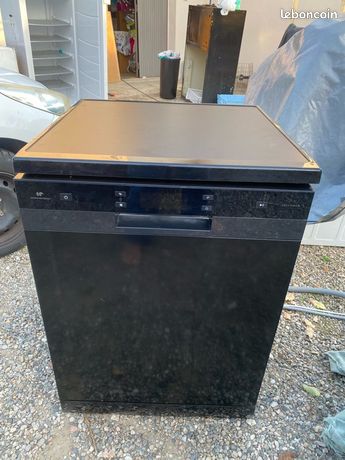 Lave vaisselle noir