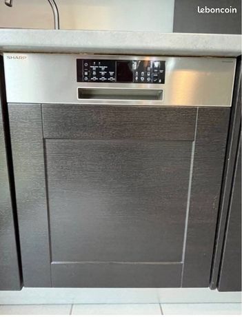 Lave-vaisselle semi intégrable SHARP