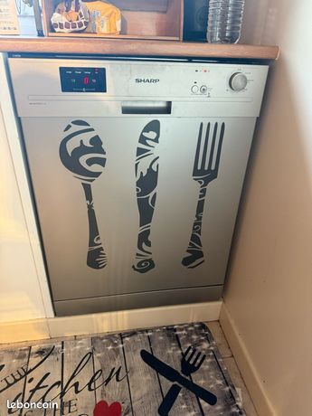 Lave vaisselle Sharp 13 couvert classe à+ parfait état