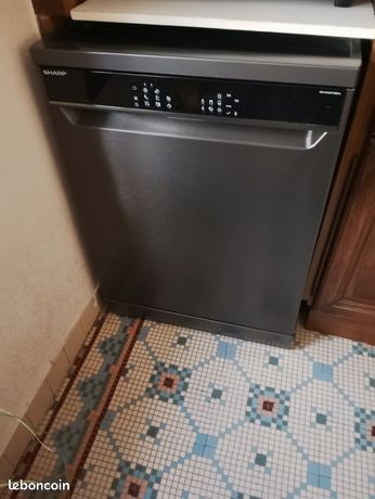 Lave vaisselle Sharp