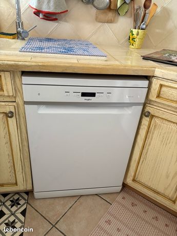 Lave vaisselle whirlpool neuf