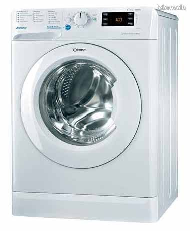 Lave-linge hublot blanc A++ 6kg 1200tr/mn Indésit BWE61252W