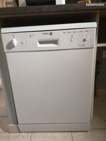 Lave vaisselle Fagor 12 couverts