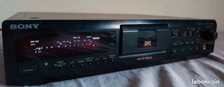 Lecteur DAT SONY DTC ZE 700 En Panne ou à réparer