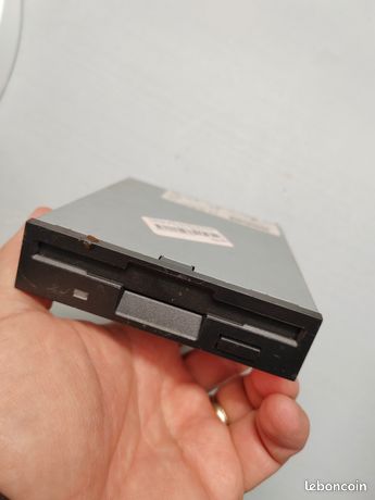 Lecteur disquette noir