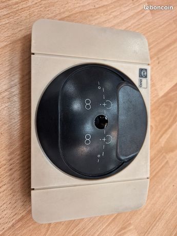 Lecteur gravures Essilor Opticien