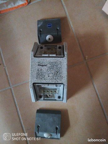 Legrand transformateur en60742