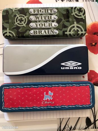 Les trois plumiers en très bon état