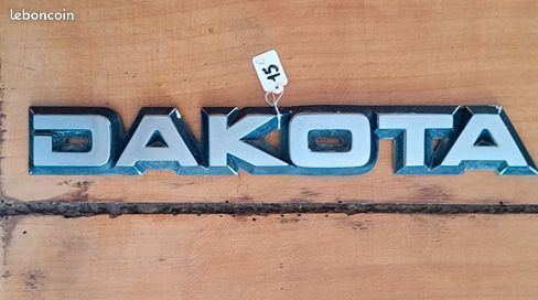 Logo Dakota
