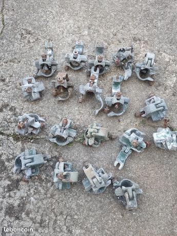 Lot 19 attache collier échaffaudage