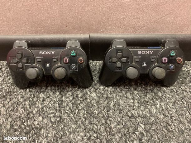 2 manettes PlayStation