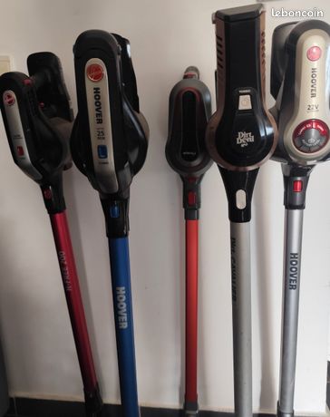 Lot 5 aspirateurs balai