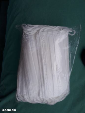 Lot 50 masques chirurgicaux enfants (neuf dans emballage)