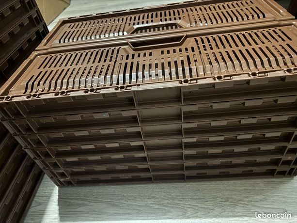 Lot 7 caisses marron