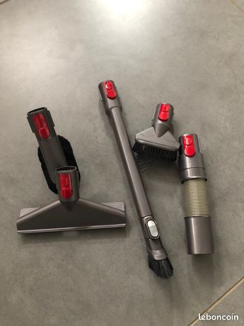 Lot accessoires dyson