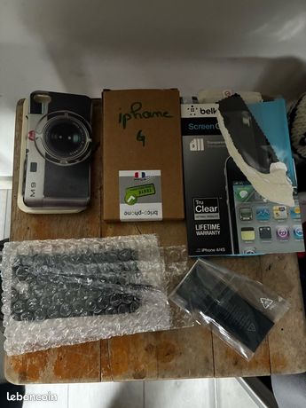 Lot accessoires iPhone 4