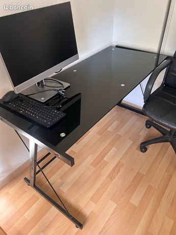 LOT - Bureau noir en verre avec chaise de bureau