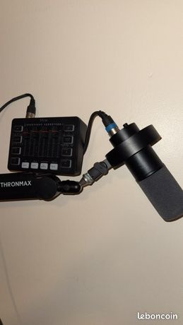 Lot carte son micro bras de micro et micro