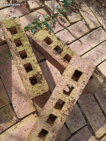 LOT de 100 BRIQUES RÉFRACTAIRES PERFOREES flamme