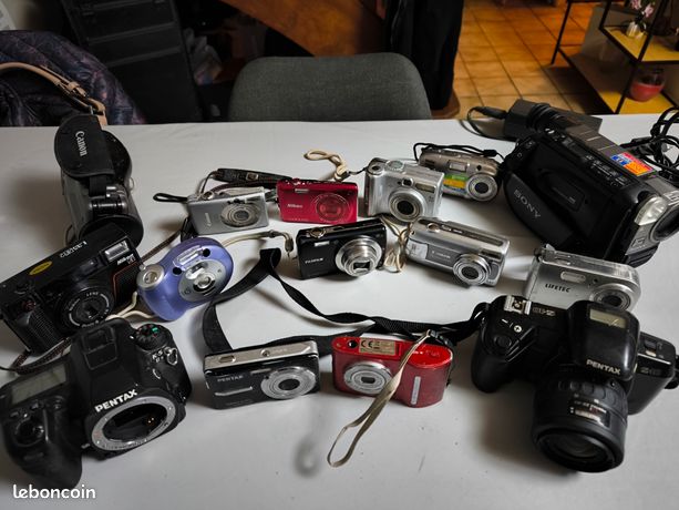 Lot de 15 appareils photos