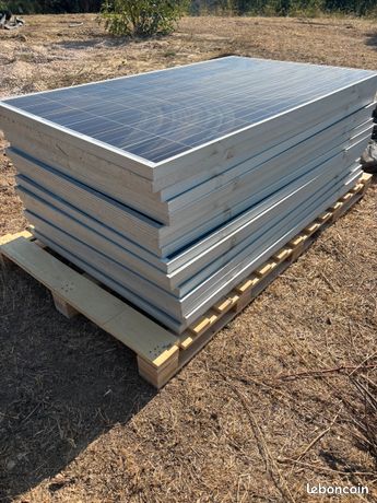16 panneaux solaires
