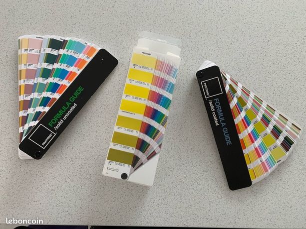 Lot de 2 nuanciers Pantone