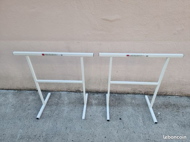 Lot de 2 tréteaux en métal