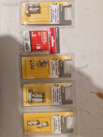 Lot de 20 fusibles avec témoin 10 16 et 20 A