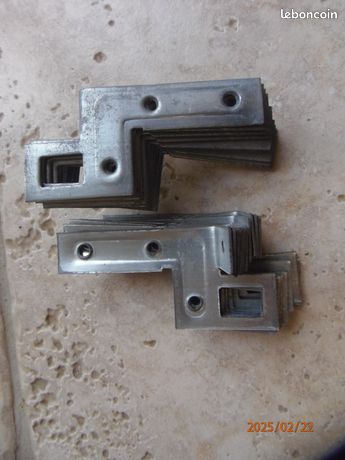 LOT de 20 SUPPORTS pour ANGLE CINTRE plat en métal Dimension 185X40mm
