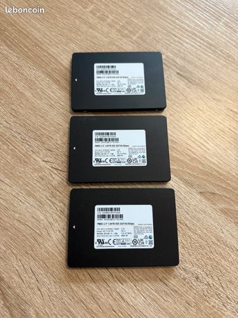 Lot de 3 SSD Samsung Enterprise PM883 384TB MZ7LH3T8HMLT-00005