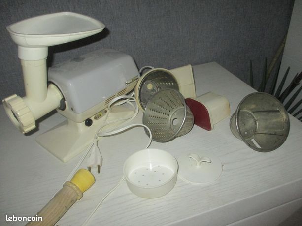 Lot de 4 appareils moulinex "melangeur hachoir plongeur couteau" 1 8 euros les 4 25 euros vintage aeclm