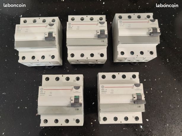5 interrupteurs différentiels 4P
