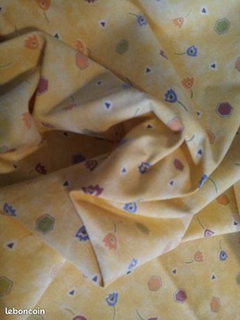 5 nappes assorties 2 tailles