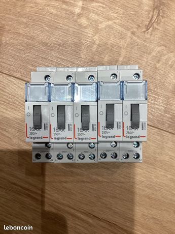 5 telerupteurs modulaire Legrand