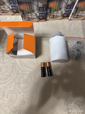 Lot de 5 vannes thermostatiques Triomph+ 1 boîtier de connexion