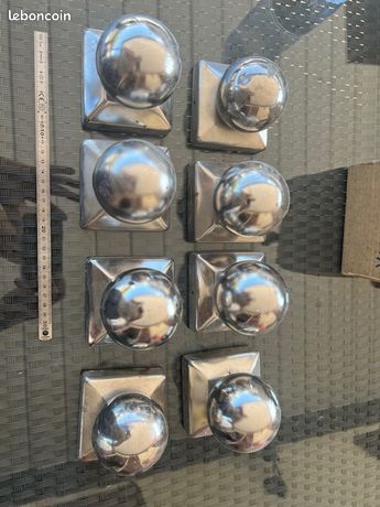 Lot de 8 boules pour poteaux en bois