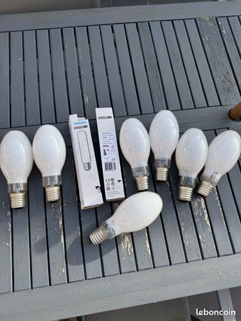 Lot de 9 ampoules pour bâtiment industriel