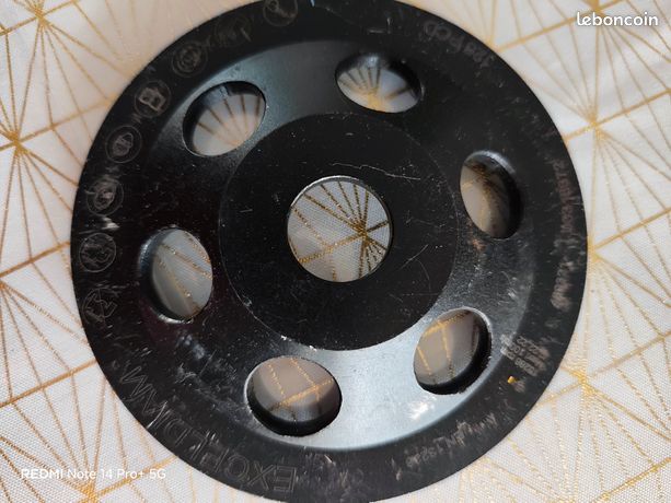 Lot de deux plateaux diamanté 125