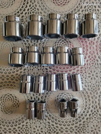 Lot de douilles facom neuf